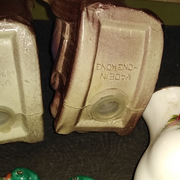 Vintage salt and pepper shakers 3 sets .ducks missing cork original plugs - Picture 6 of 7